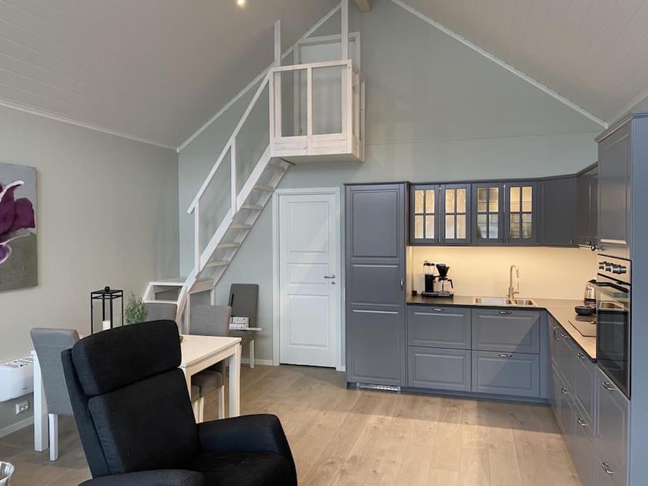 Holiday home Helt Ny Rorbu Pa Slyngstad I Kommune